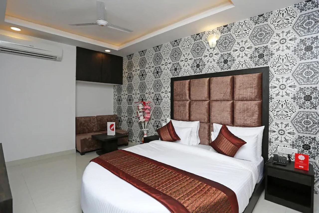 Hotel Grand Belwood Near Delhi Airport 新德里 外观 照片
